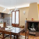 Maximum House In Апартаменты
