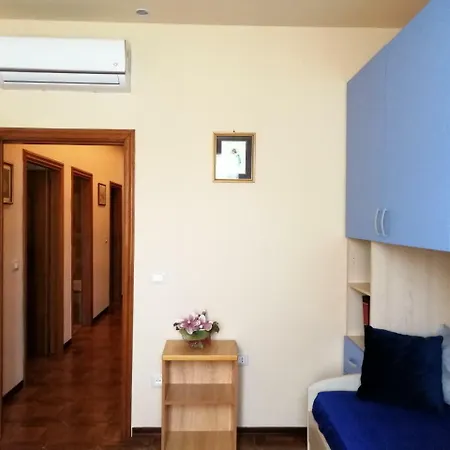 Maximum House In Appartement *