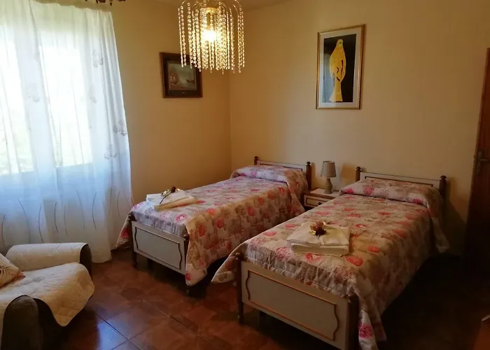 Maximum House In דירה *